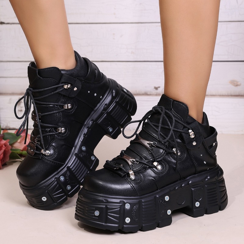 Suede Ankle Boot - 新しい女性の靴パンクスタイルレースアップヒール高さ 6 センチメートルプラットフォームシューズ女性ゴシックアンクルロックブーツ金属装飾女性スニーカー