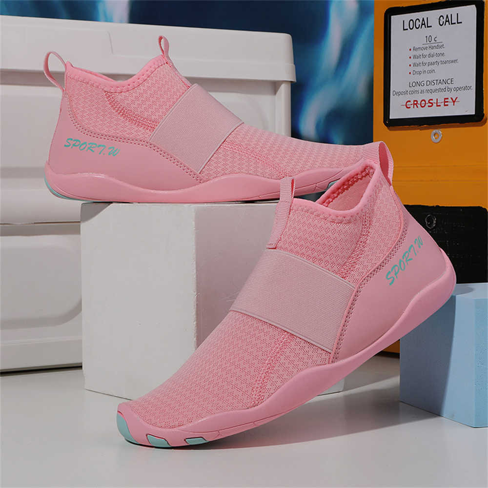 オーバーサイズ 41-42 レッド テニス ウィメンズ ミュ - Women'S Shoes To Buy のレビューと価格