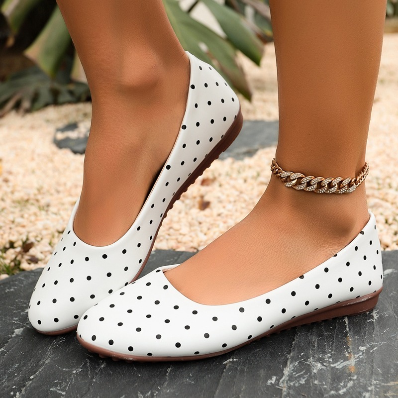 レディース ホワイト ポルカドット フラットシューズ ラウン - Women Shoes For Walking のレビューと価格