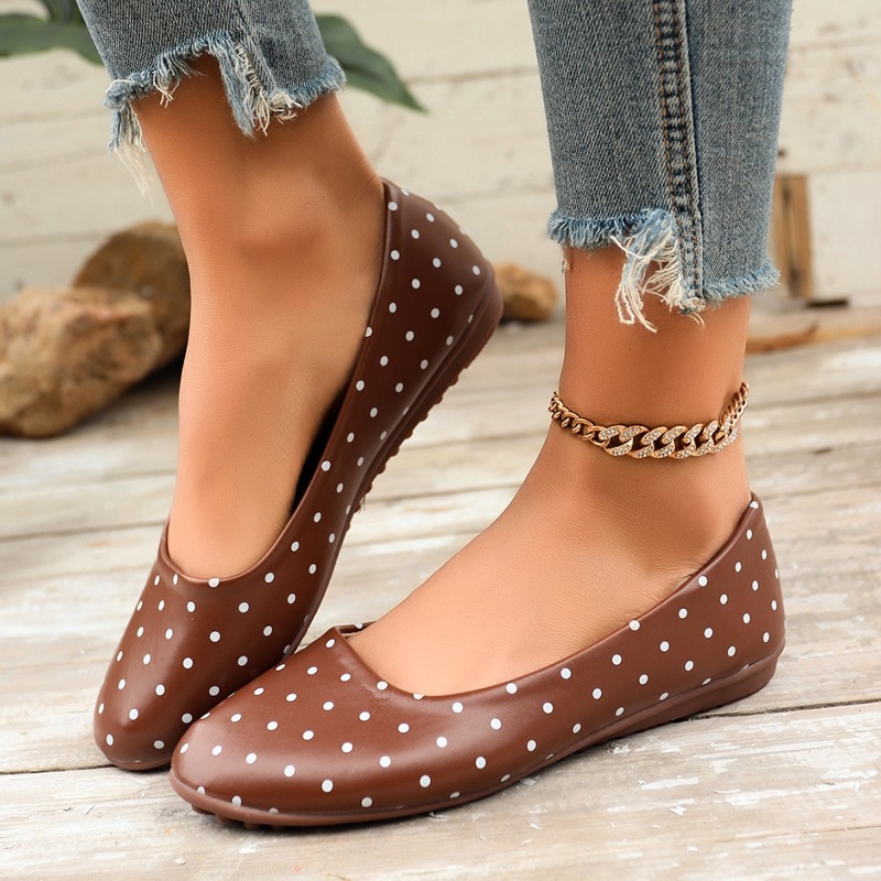 レディース ホワイト ポルカドット フラットシューズ ラウン - Women Shoes For Walking のレビューと価格