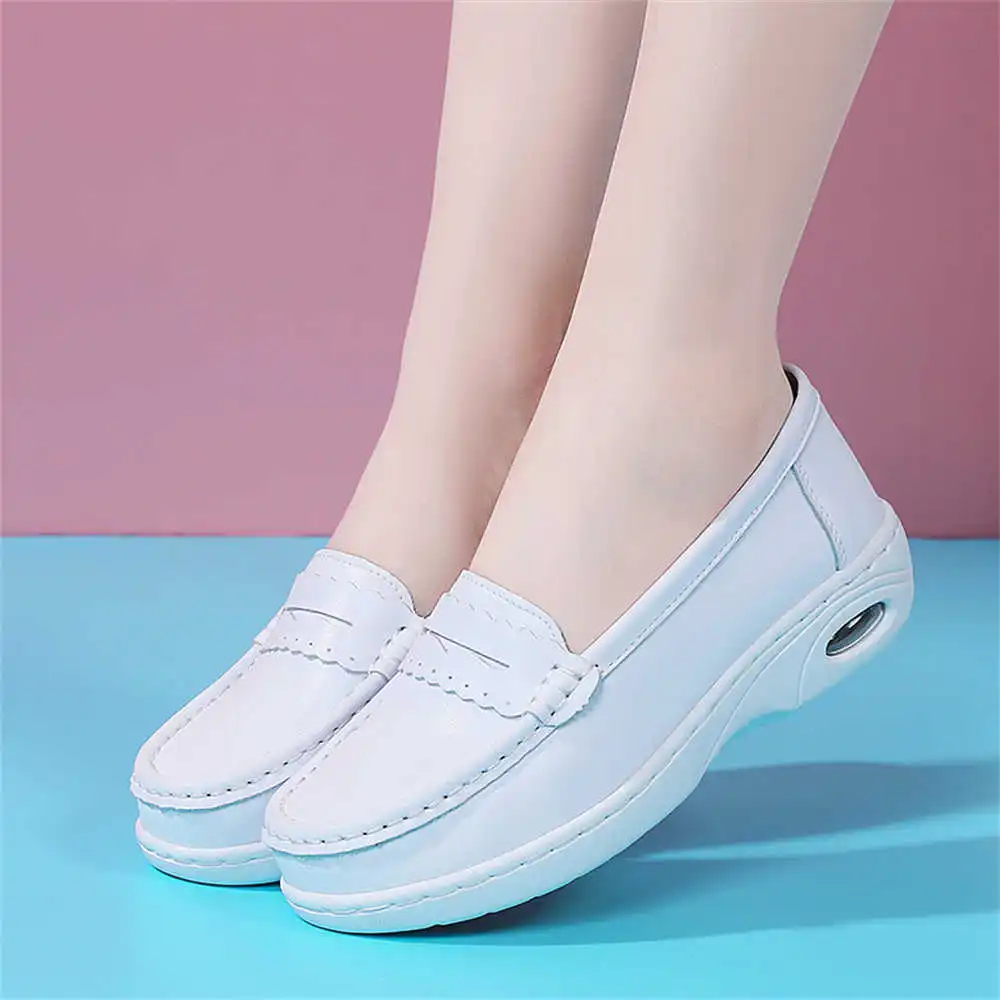 分厚い白底ヒール靴オックスフォードプラットフォームヒール女性 - Women Shoes Types のレビューと価格