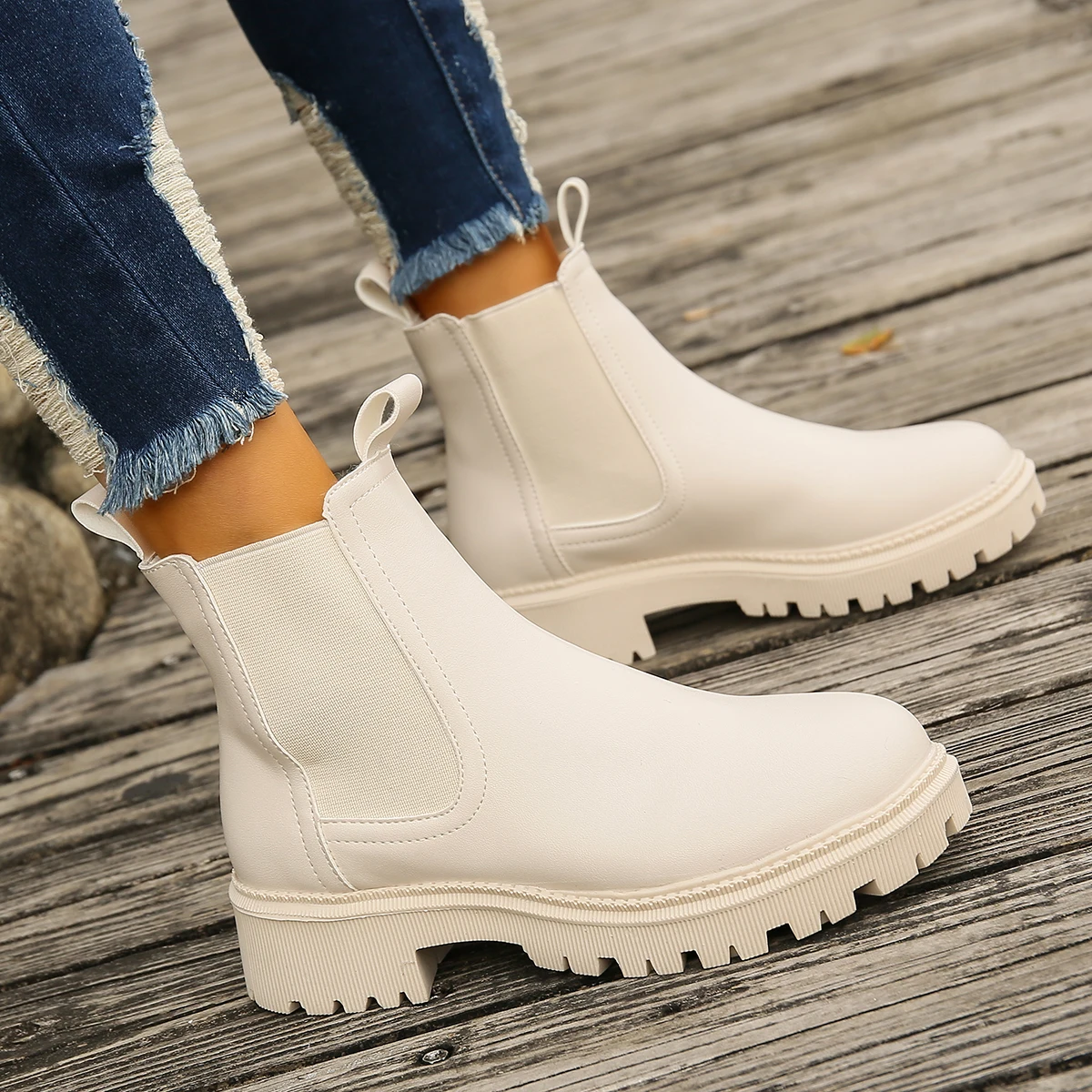 秋冬新作 チェルシーブーツ レディース プラットフォーム ブ - Women Shoes Types のレビューと価格