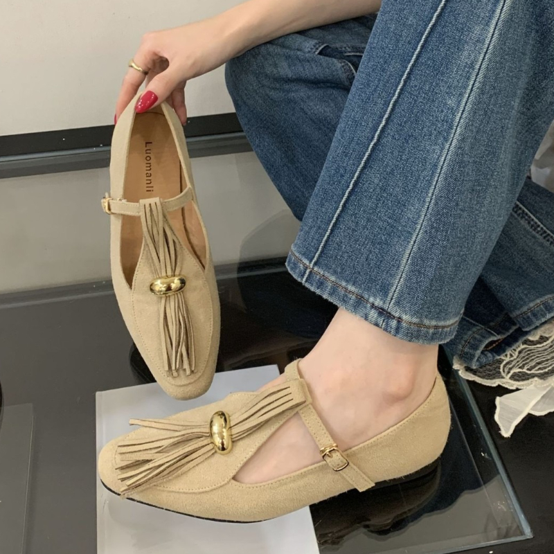 フェイクスエード T タイプフラット女性のファッション金属装 - Women Shoes Types のレビューと価格