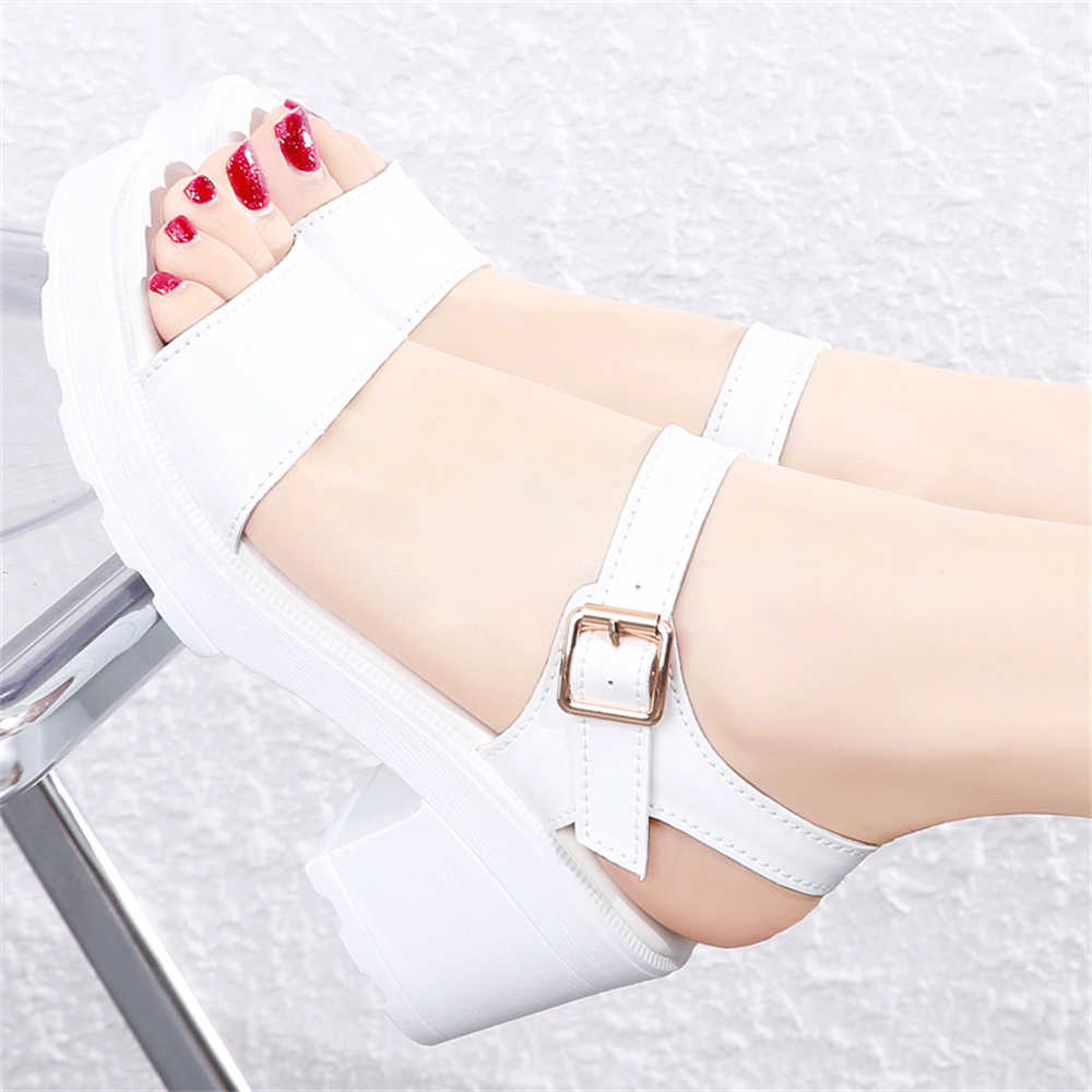 ストラップ付き 34-35 ホワイト レディース スポーツス - Women'S Shoes To Buy のレビューと価格